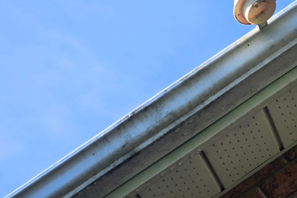 Residential Gutter Cleaning Orillia - Orillia Window Cleaning Residential Gutter Cleaning Orillia - Orillia Window Cleaning